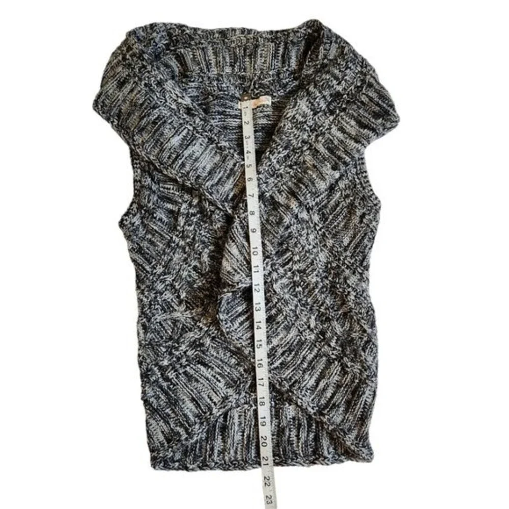 It's Our Time Black White Grey Open Front Sleeveless Cardigan Shrug UNKNOWN SIZE